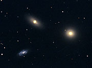 M105iNGC3379j/NGC3384/NGC3389